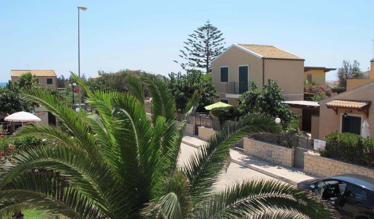 מרינה די מודיקה Villa Aura מראה חיצוני תמונה