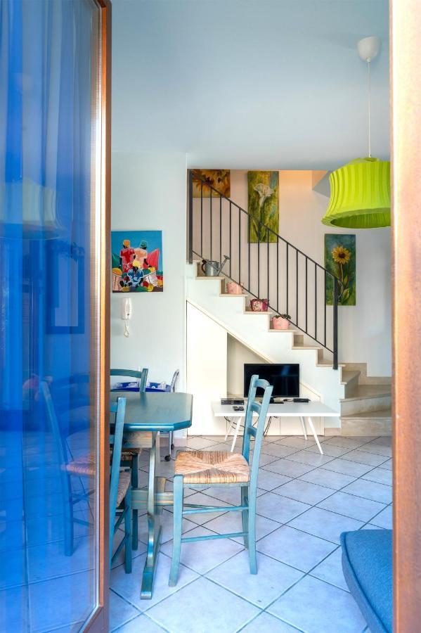 מרינה די מודיקה Villa Aura מראה חיצוני תמונה