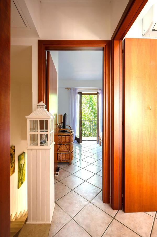 מרינה די מודיקה Villa Aura מראה חיצוני תמונה