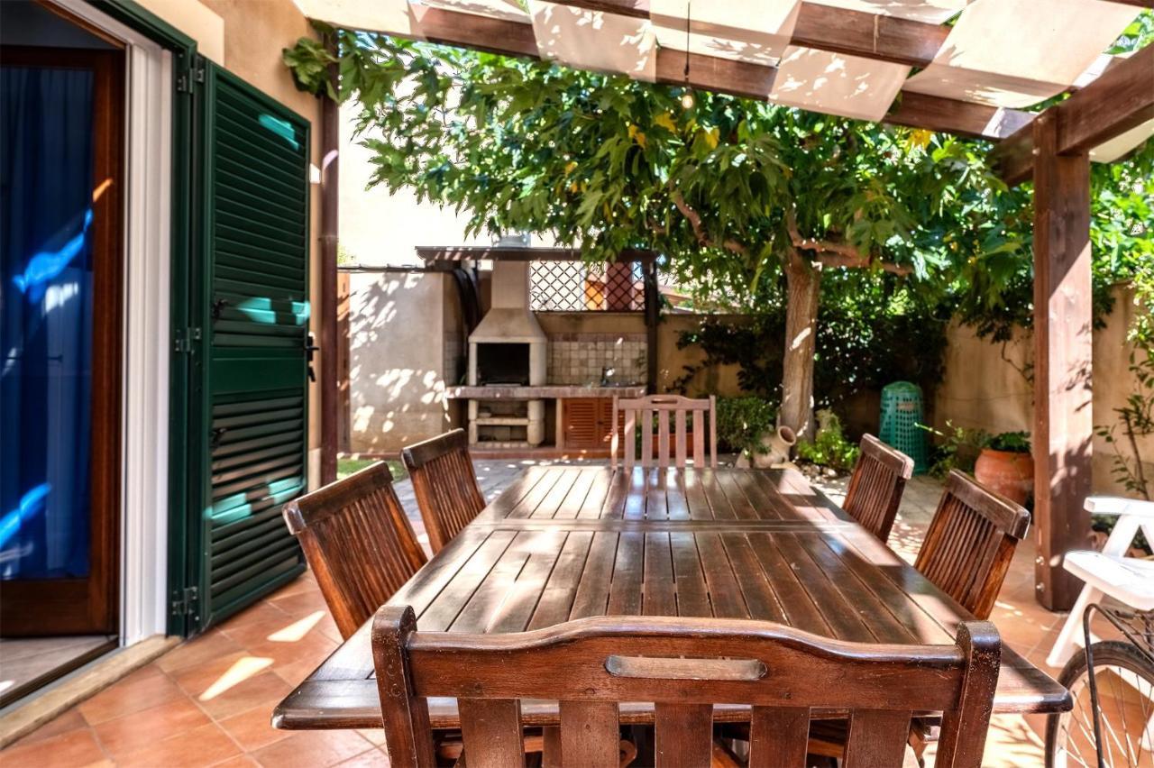 מרינה די מודיקה Villa Aura מראה חיצוני תמונה