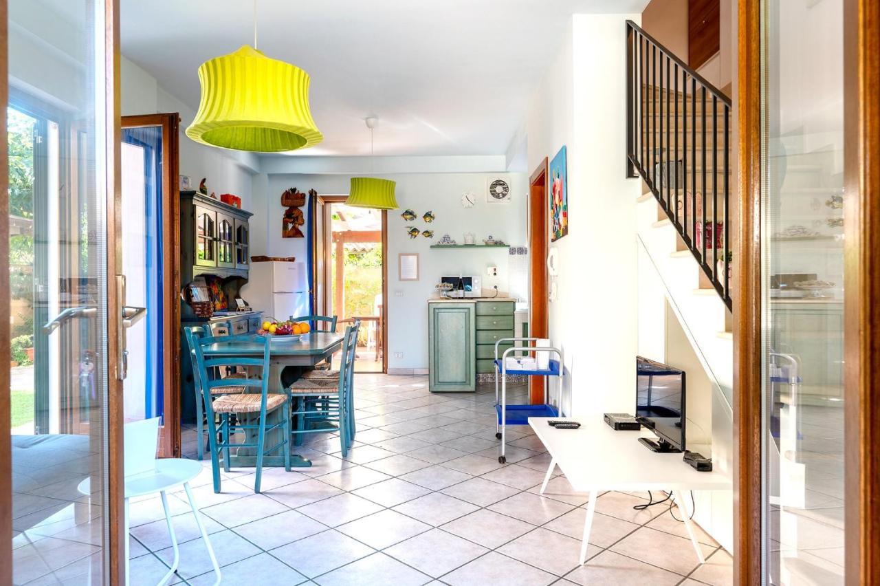 מרינה די מודיקה Villa Aura מראה חיצוני תמונה