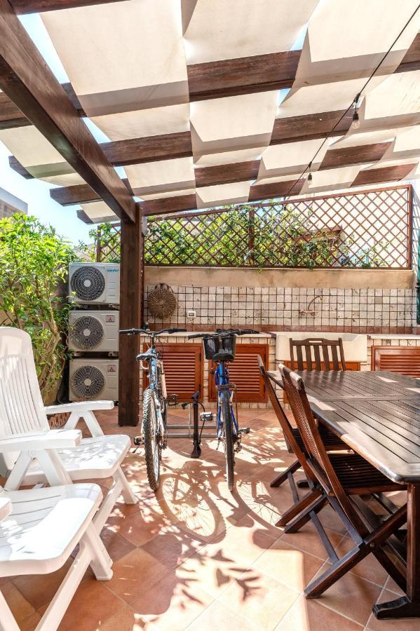 מרינה די מודיקה Villa Aura מראה חיצוני תמונה